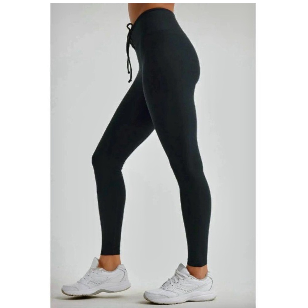 Revolve - Year Of Ours — Stretch Football Leggings in Black- lace up tie detail - Picture 7 of 14